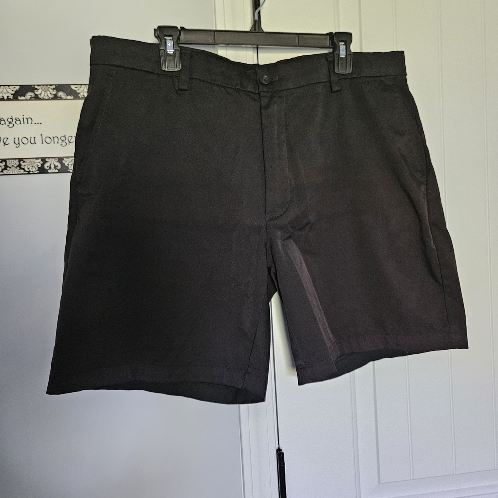 Amazon Essentials Men's Dark Shorts